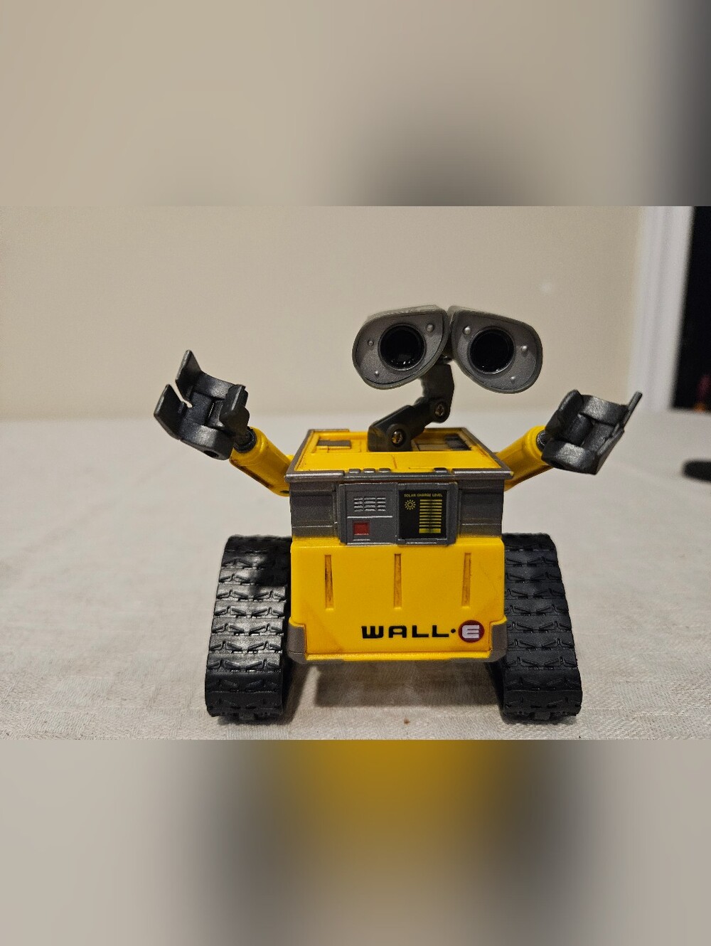 Disney Pixar Wall-E Cube and Stack Wall-E - Thinkway Toys